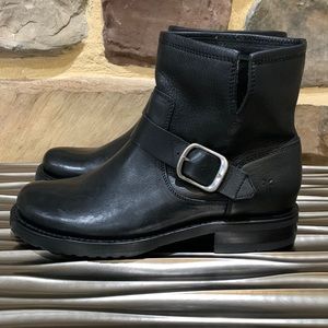 NEW FRYE VERONICA LEATHER MOTO BOOTIE - SIZE 7.5